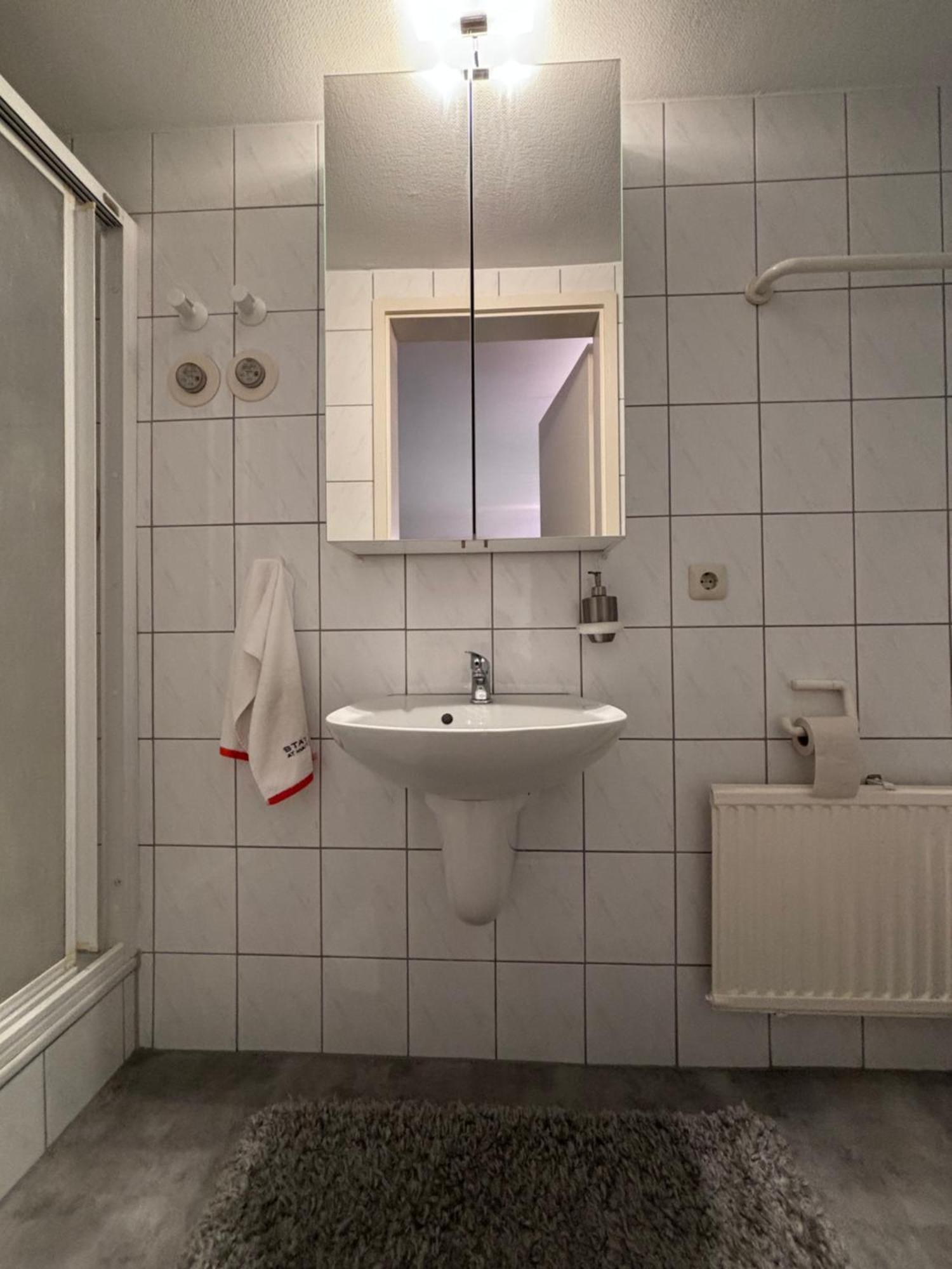 Doppelzimmer In Stuttgart-Birkach - Naehe Musicals Im Si-Zentrum, Messe, Flughafen, Uni Hohenheim Dış mekan fotoğraf